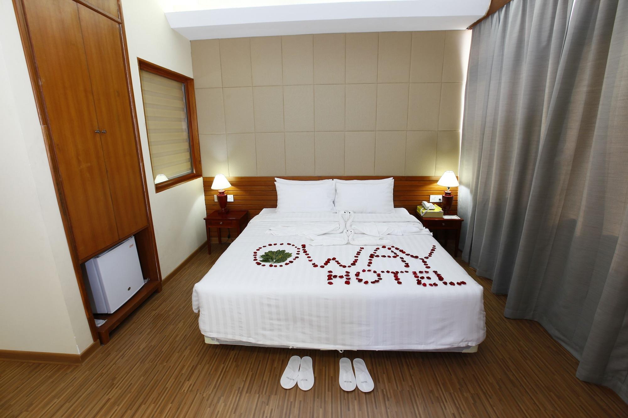 Oway Grand Hotel Mandalay Exterior photo
