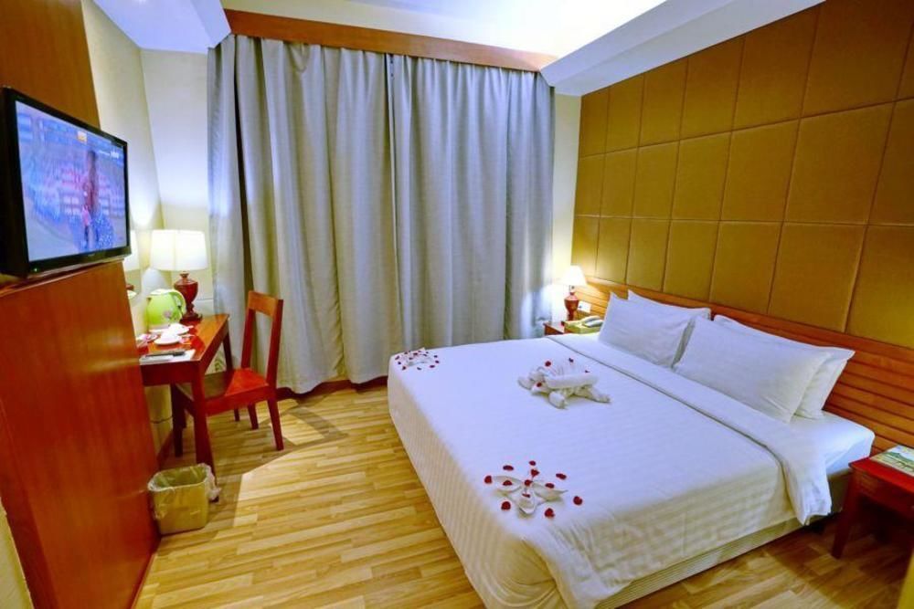 Oway Grand Hotel Mandalay Exterior photo