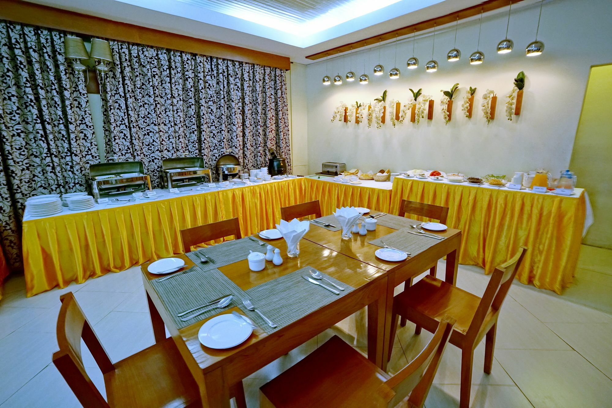 Oway Grand Hotel Mandalay Exterior photo