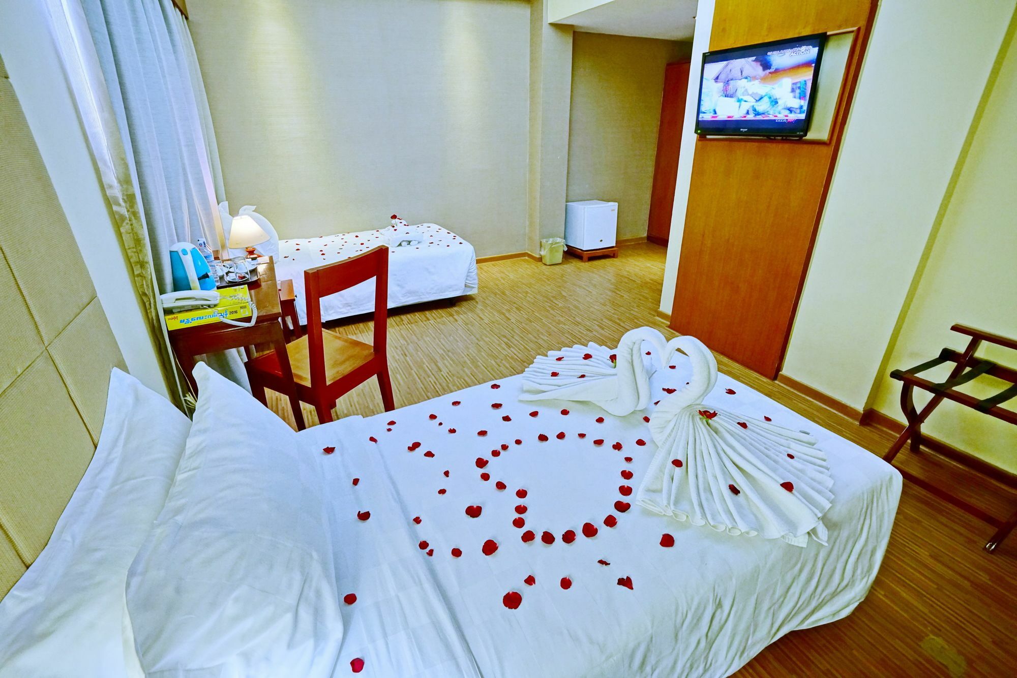 Oway Grand Hotel Mandalay Exterior photo